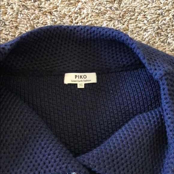 Navy Jacket with Wood buttons 2X - Picture 3 of 3